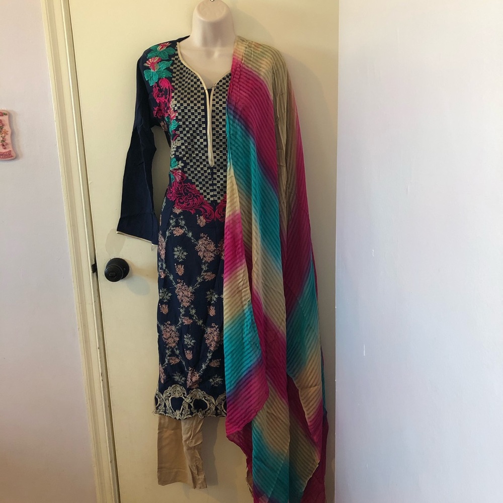 Indian salwar kameez